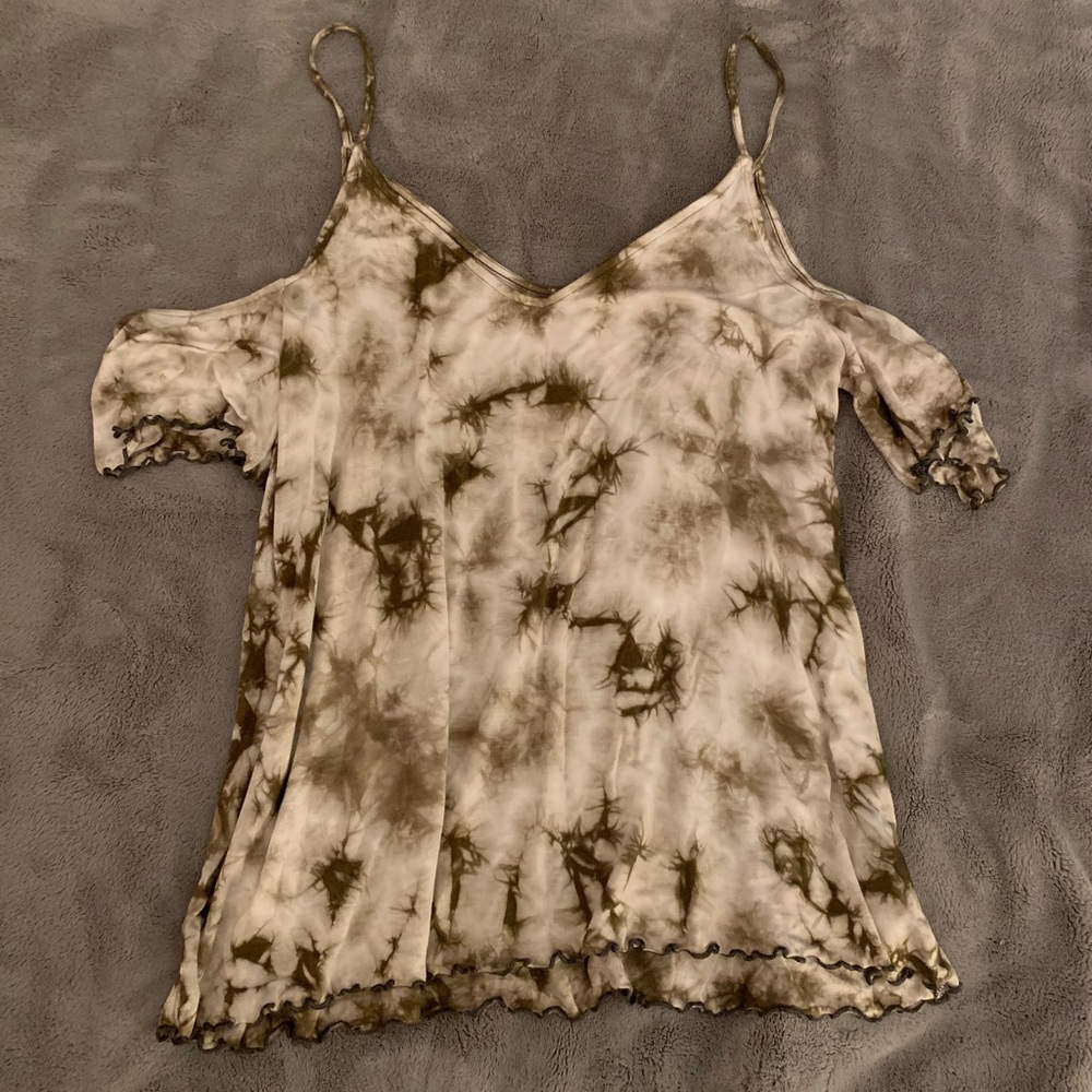 Off the shoulder tank top shirt